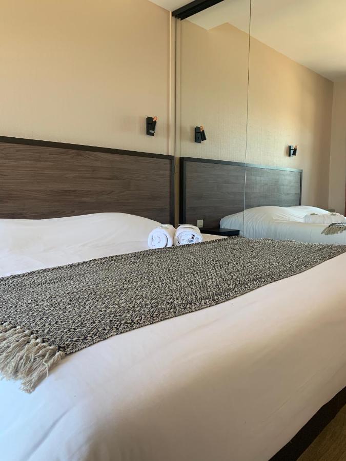 Bed and Breakfast Les Pieds Dans L'Eau 2 Канкаль Экстерьер фото